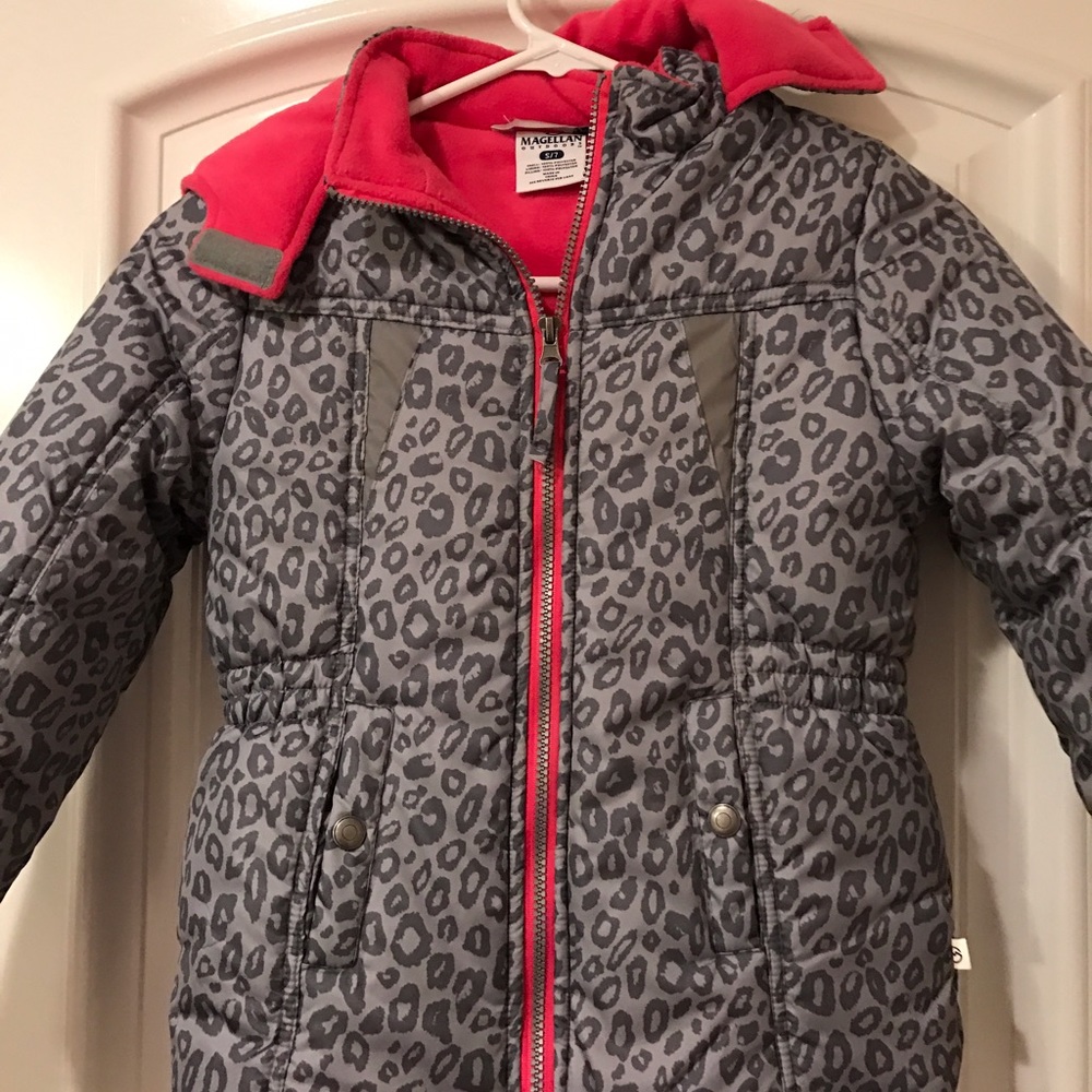 Girls Jacket Size 7 gray Cheetah Print