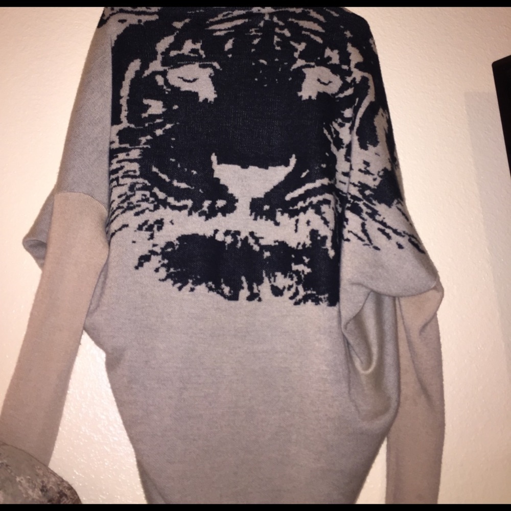 Lion Cardigan
