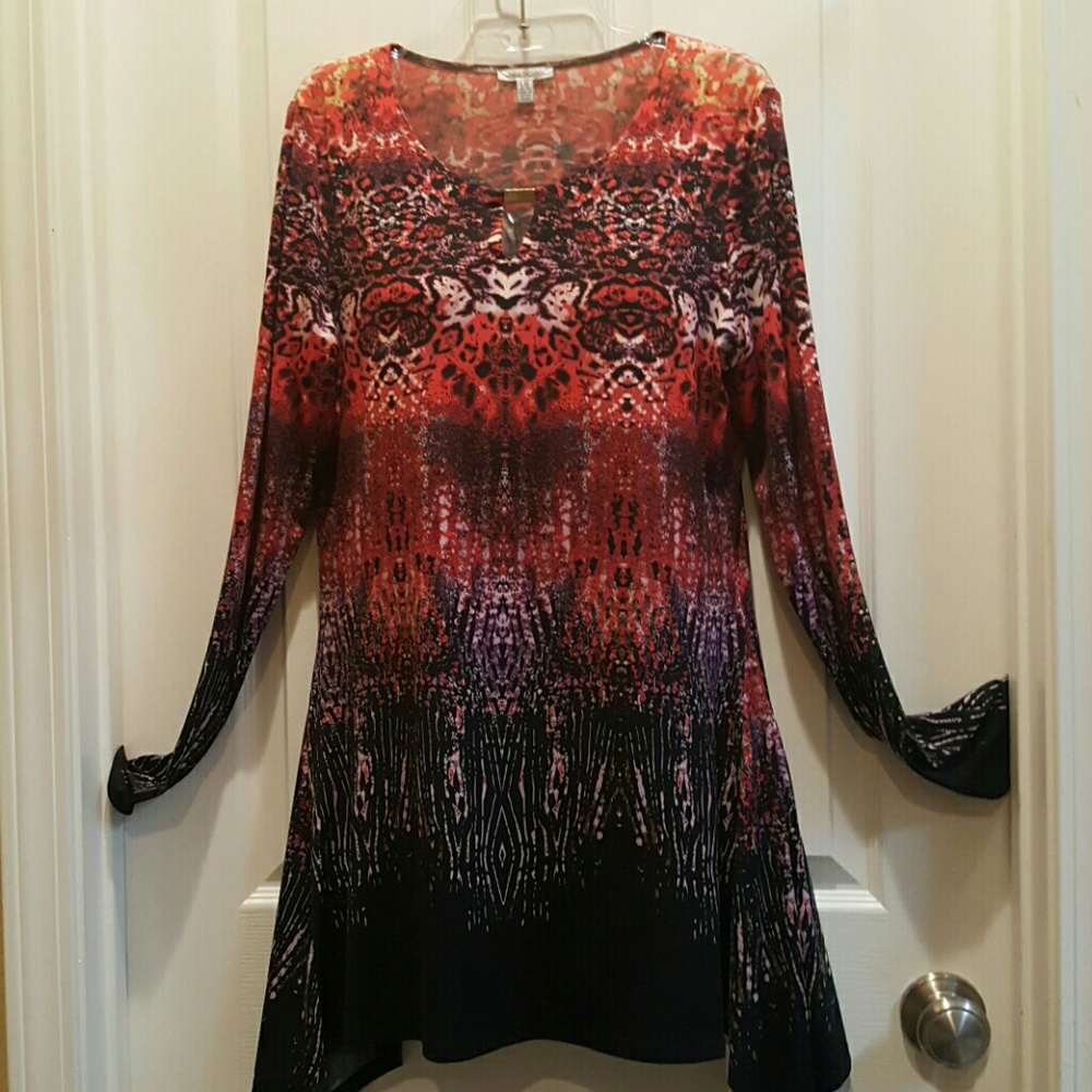 Gorgeous Redtm/Black Tunic Blouse