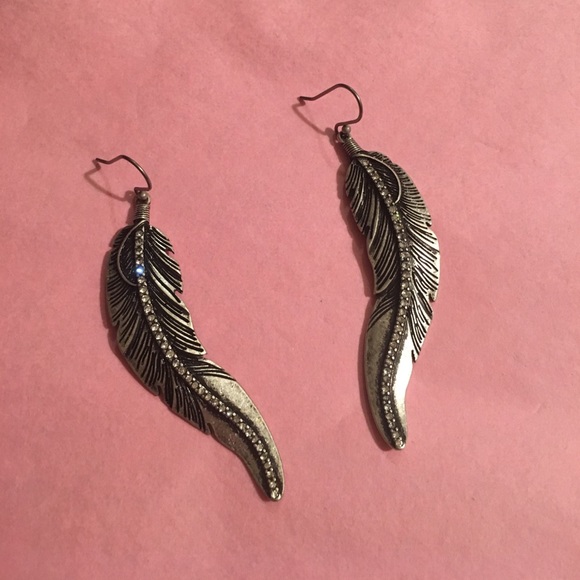 Feather Earrings - Picture 1 of 3