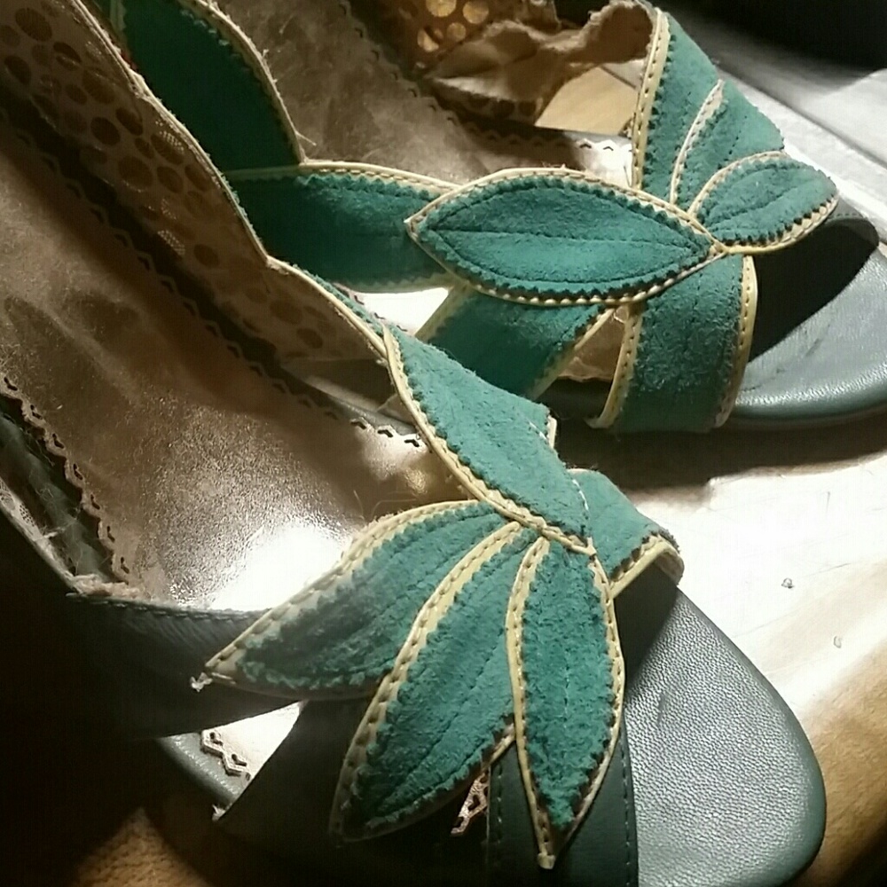 Poetic License Heels