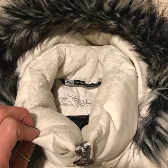 White down jacket - Picture 2 of 2