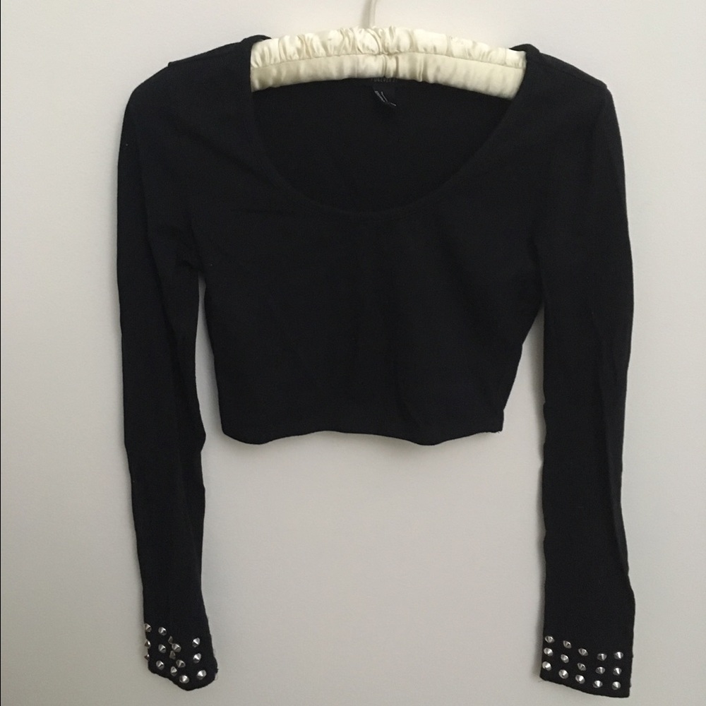 💎 Studded Cuff Crop Top ☠️