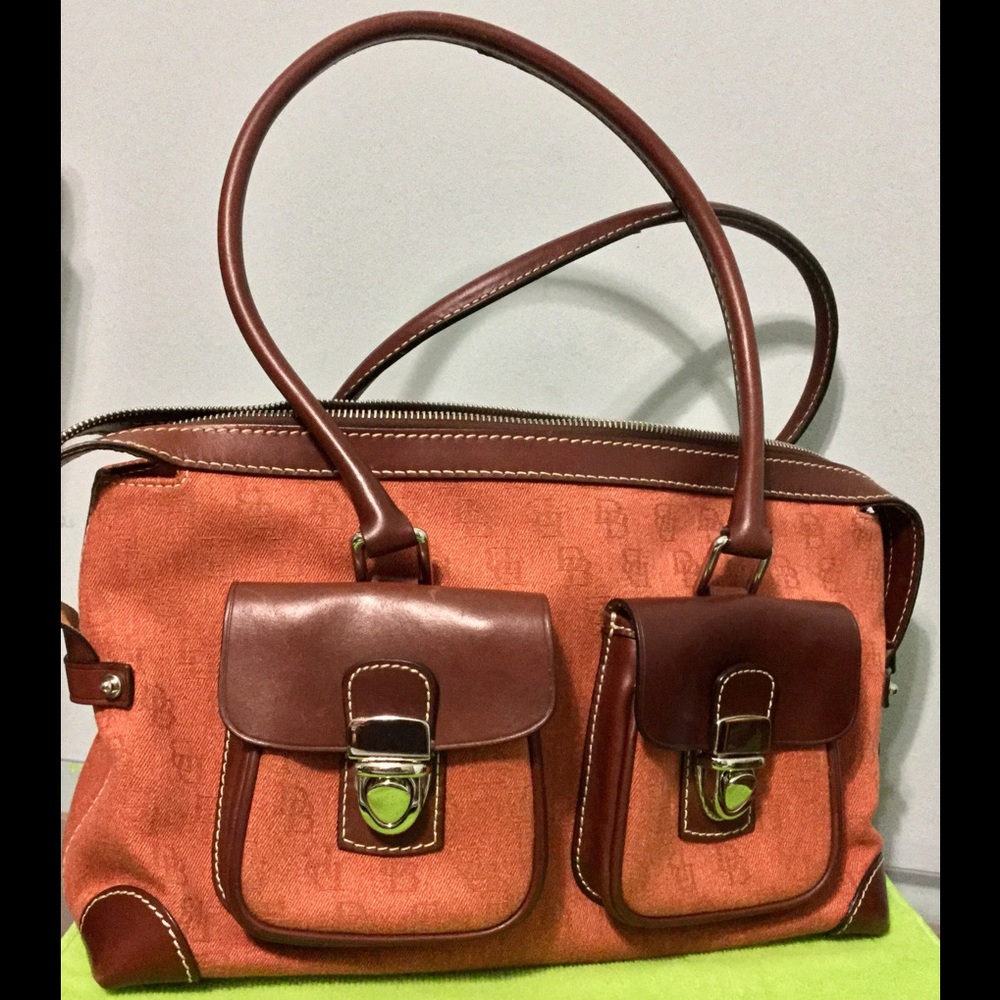 Authentic Vintage Dooney purse