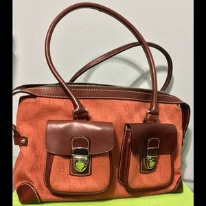 Authentic Vintage Dooney purse