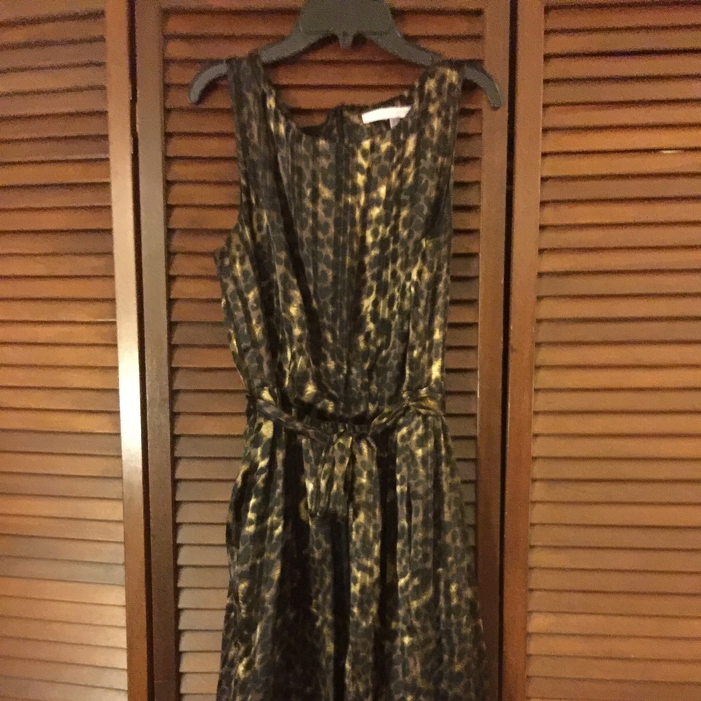 Beautiful cheetah midi dress