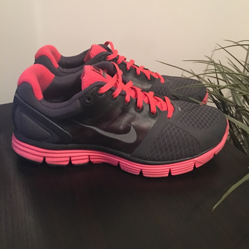 Nike Running Sneaker Lunarglide 2