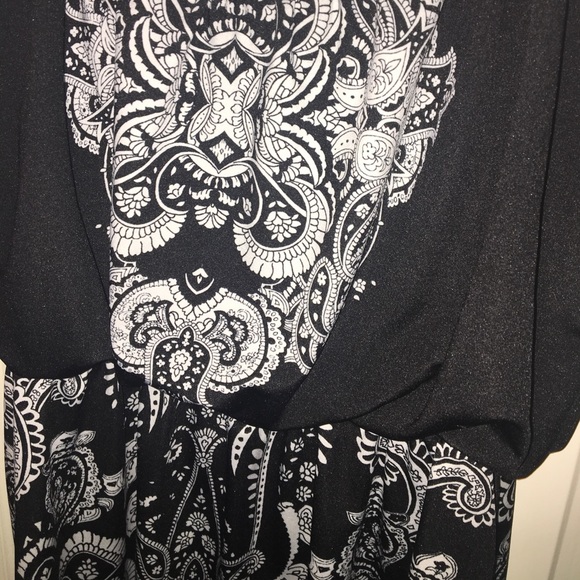 BLACK & WHITE DRESS - Picture 2 of 4