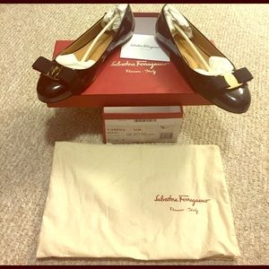 Ferragamo black Varina's