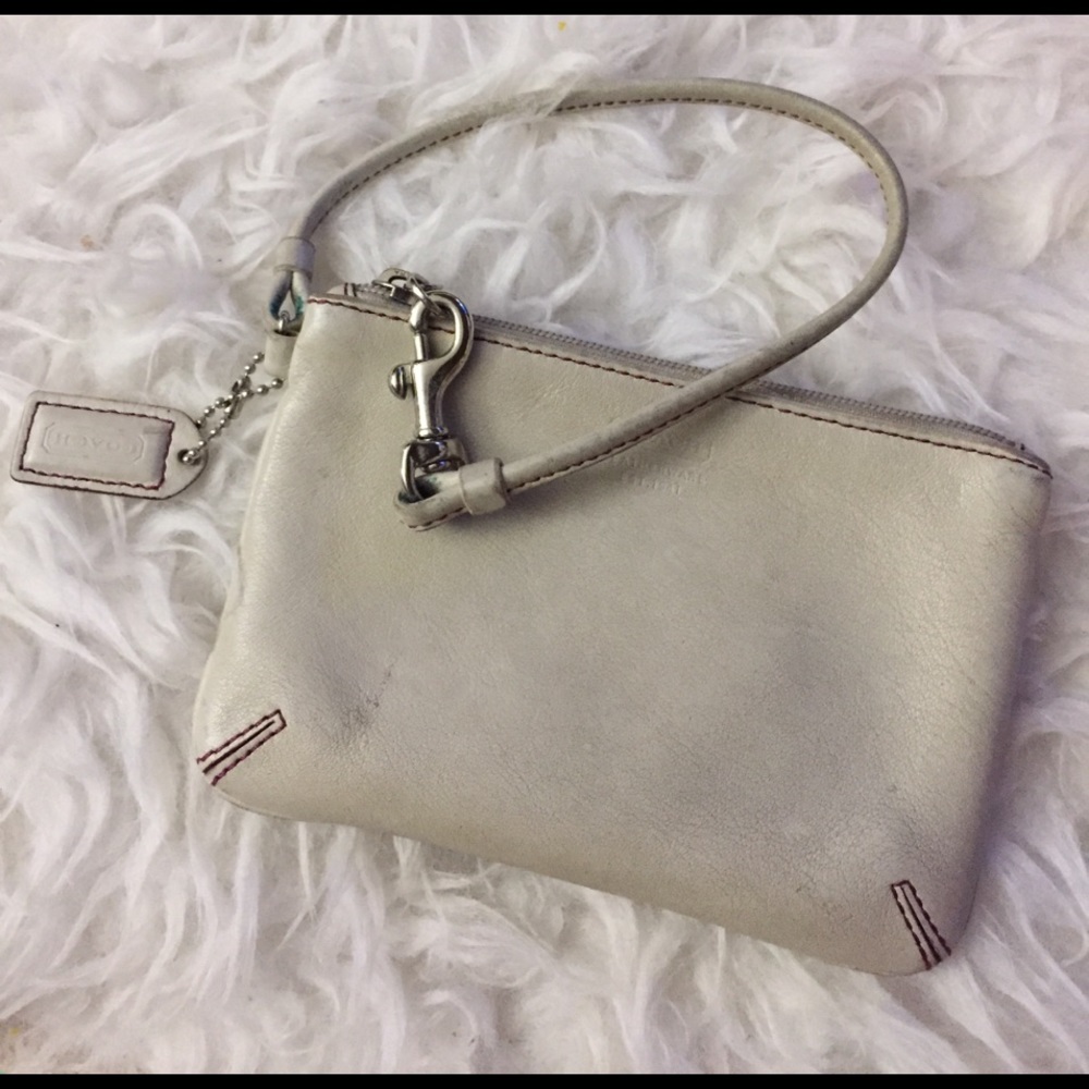 COACH off white leather wristlet clutch