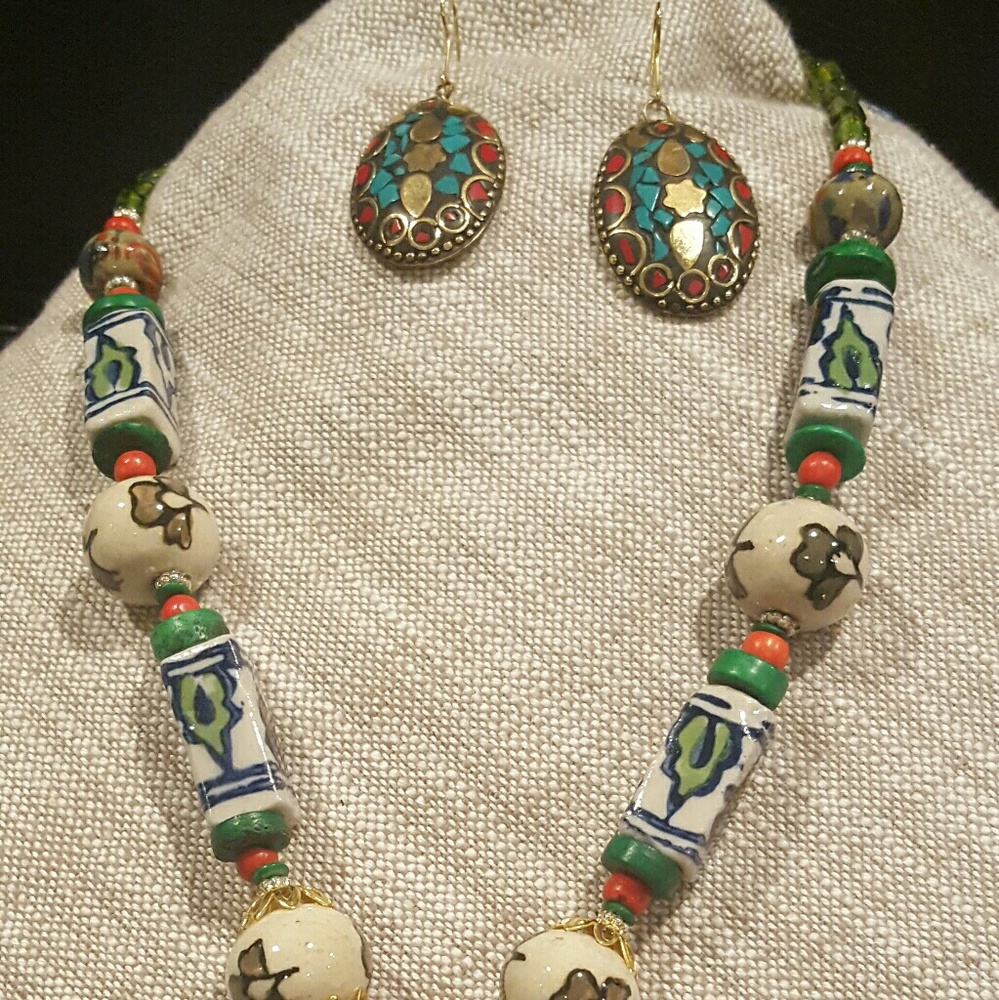 Jewelry - Picture 2 of 2