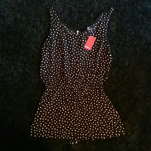 Forever 21 Dresses & Skirts - Forever 21 Romper Black w/ tan polka dots. NWT - L