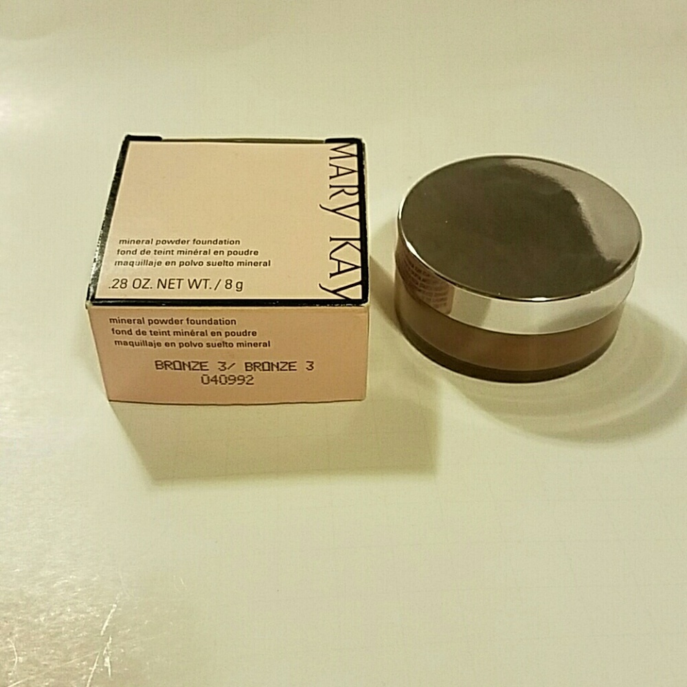 Mary Kay Mineral Powder Foundation Bronze 3