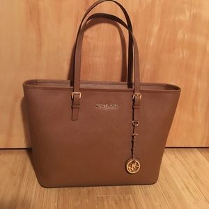 Michael Kors jet set travel tote
