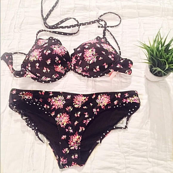 PINK Victoria's Secret Other - NWOT | Victoria's Secret Swim Suit Bottoms | L