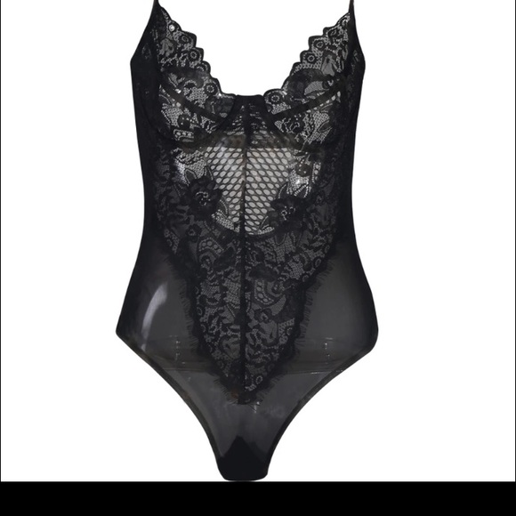 New lace bodysuit - Picture 5 of 8