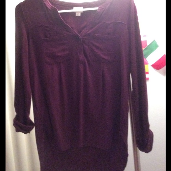 Plum blouse. Longer back for leggings✨LOWER Price - Picture 2 of 2