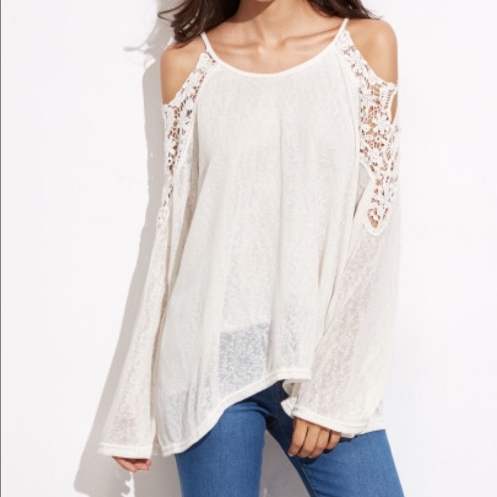 HOST PICK 3/4 White Cold Shoulder Top