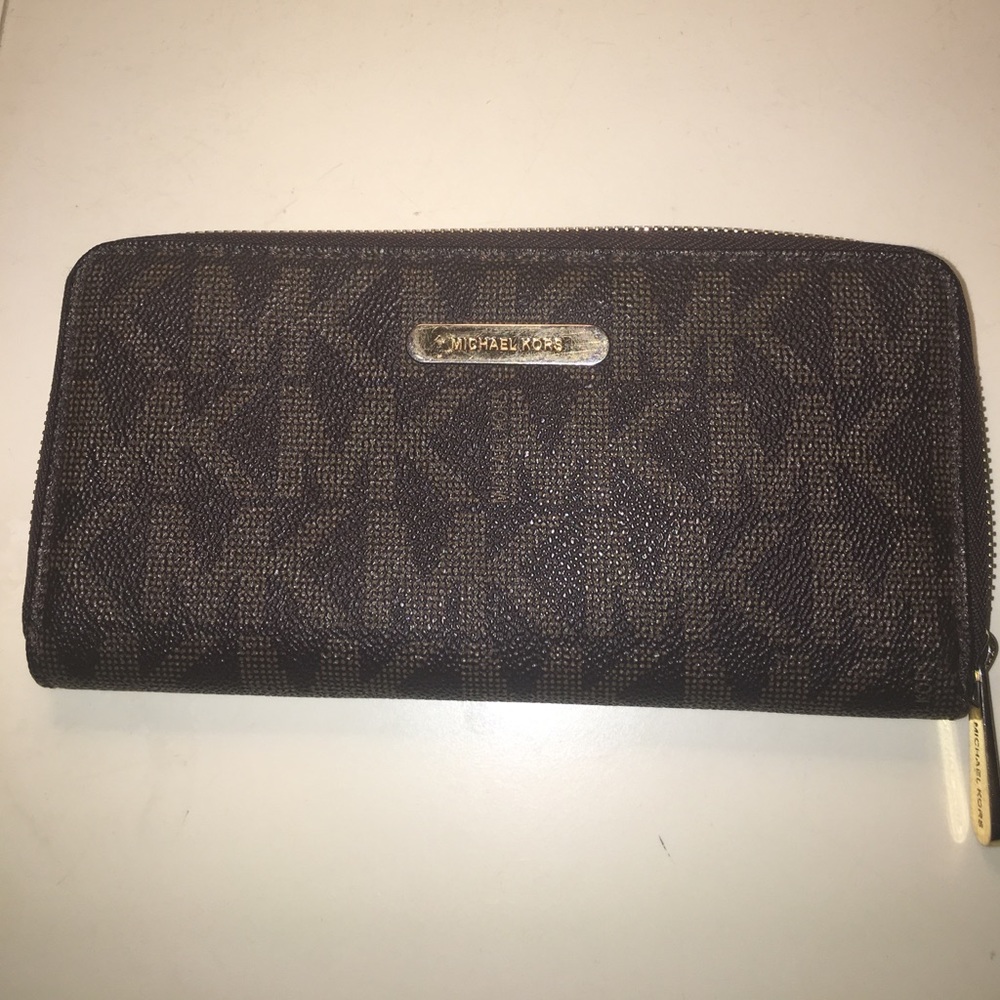 Michael Kors wallet