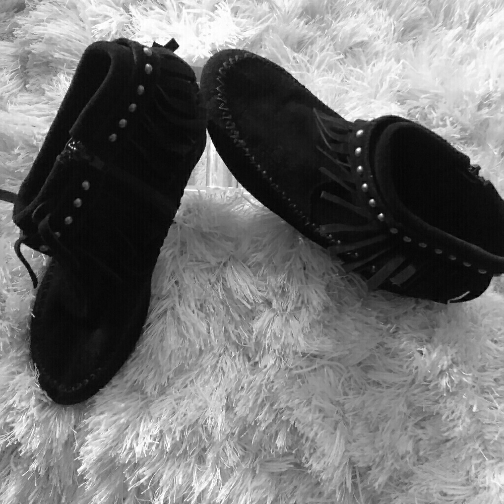 Guenine suede leather