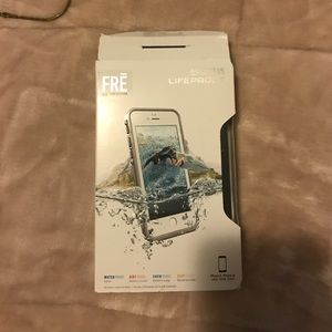 iPhone 6/6S LifeProof case white