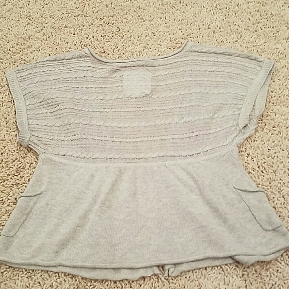 Hollister Sweater. Large - Picture 3 of 3