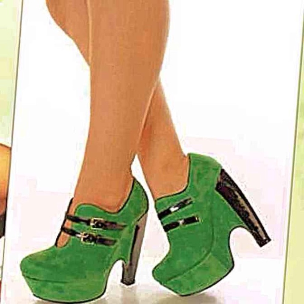 GREEN NUBUCK PLATFORM WEDGES