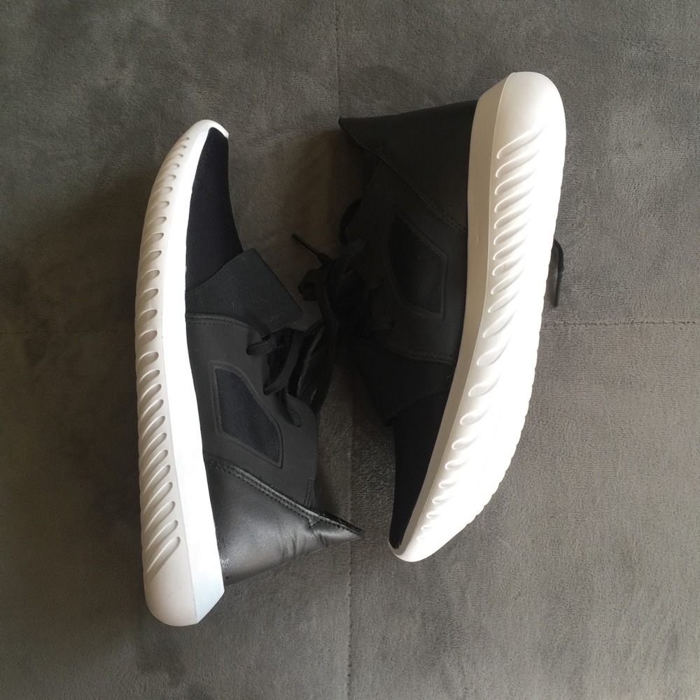 Adidas Tubular Defiant