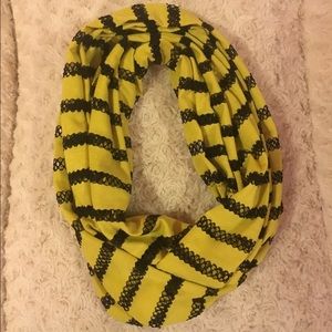 Yellow and black stripped circle scarf