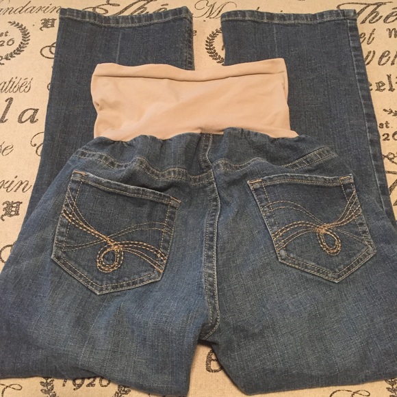 Motherhood Maternity Pants - Maternity capris size extra-large Motherhood Maternity Pants - Maternity capris size extra-large