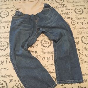 Motherhood Maternity Pants - Maternity capris size extra-large Motherhood Maternity Pants - Maternity capris size extra-large