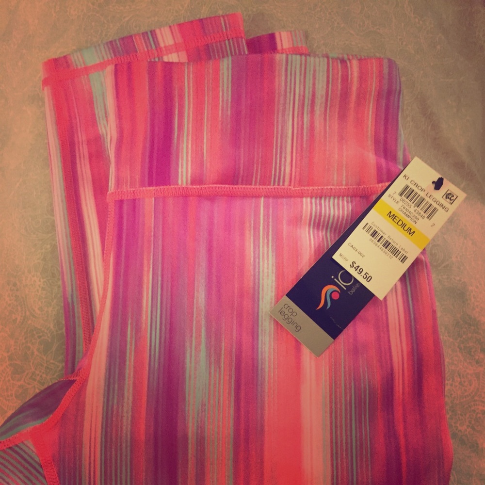 Pink stripped crop legging