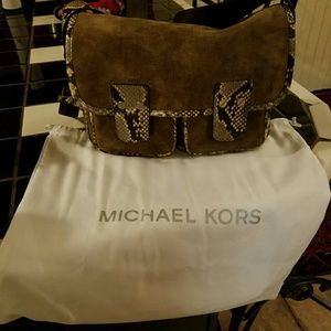 AUTHENTIC Michael Kors Bag
