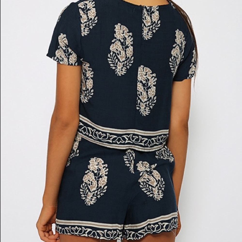 HOST PICK !!!! Navy/Tan Leaf Print 2 Piece Set - Picture 3 of 6