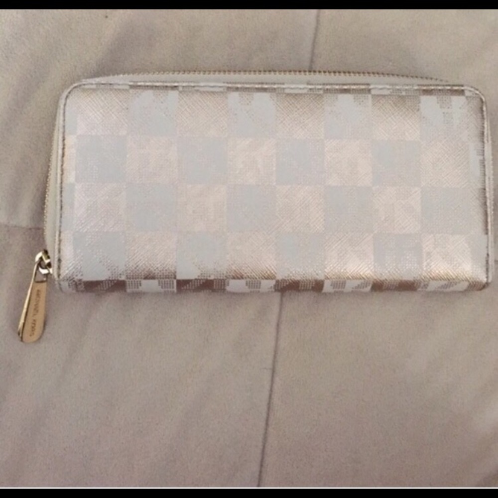 🌺🌸Mk Wallet🌸🌺 - Picture 4 of 4