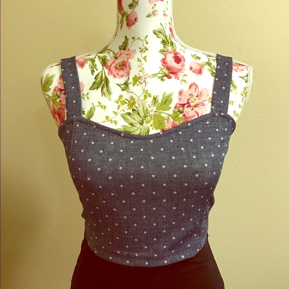 Polka dot sweatheart crop top