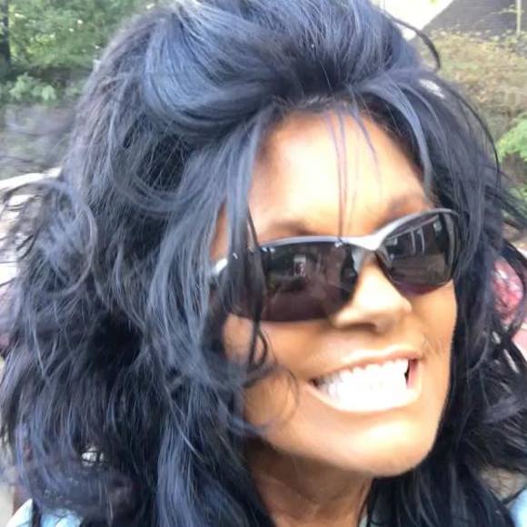 Meet your Posher, Erin - Picture 1 of 1