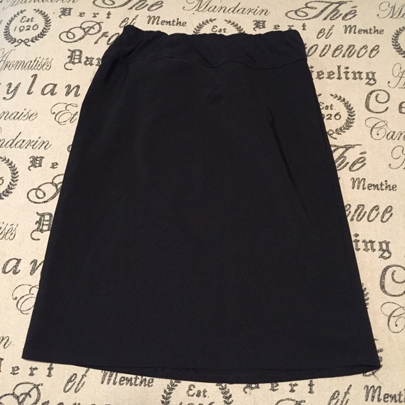 Skirts - 💋FINAL SALE💋Maternity skirt size medium Skirts - 💋FINAL SALE💋Maternity skirt size medium
