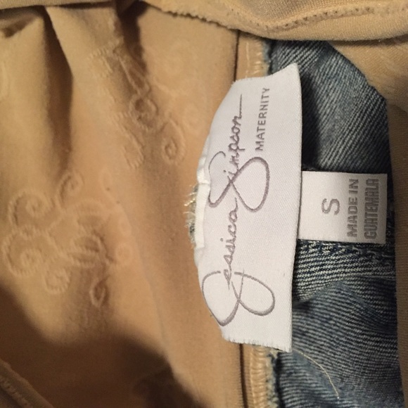 Jessica Simpson Shorts - Maternity jeans shorts by Jessica Simpson small Jessica Simpson Shorts - Maternity jeans shorts by Jessica Simpson small