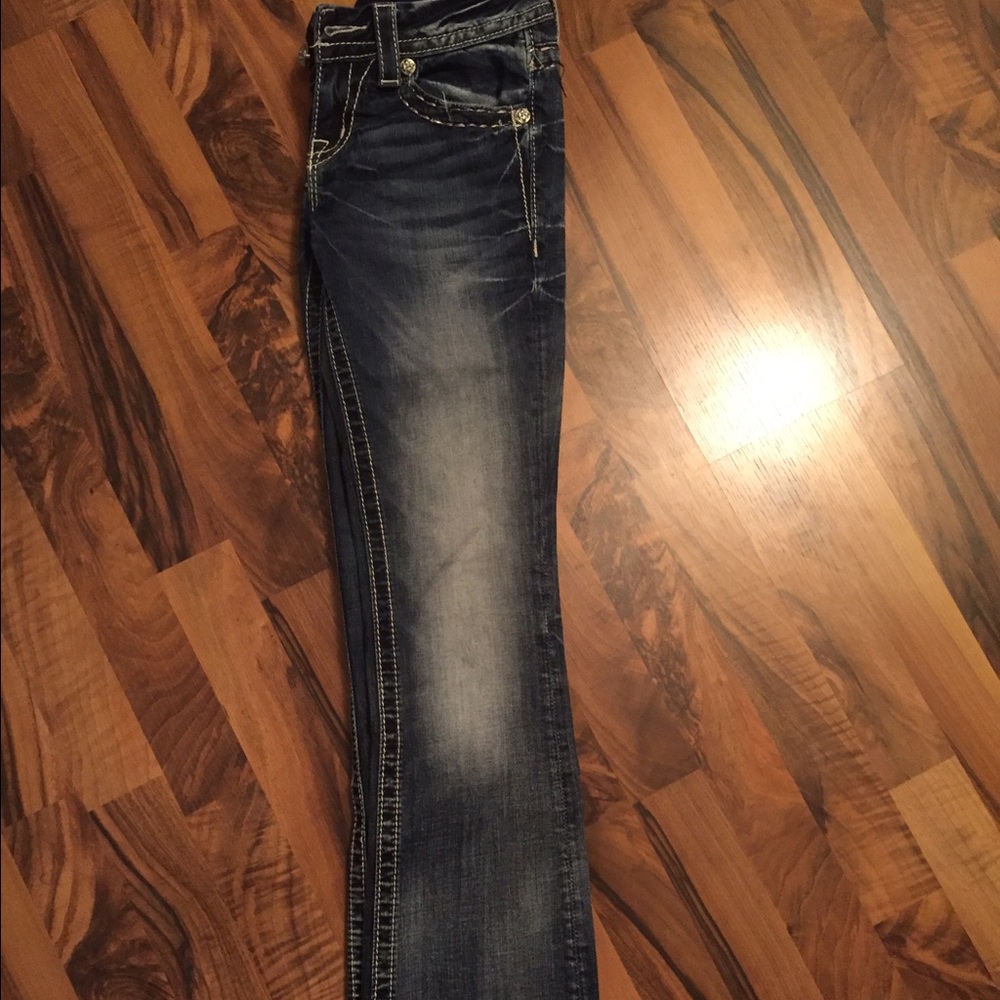 Miss me jeans size 26, boot cut, sequined back