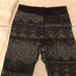 Nike pro leggings