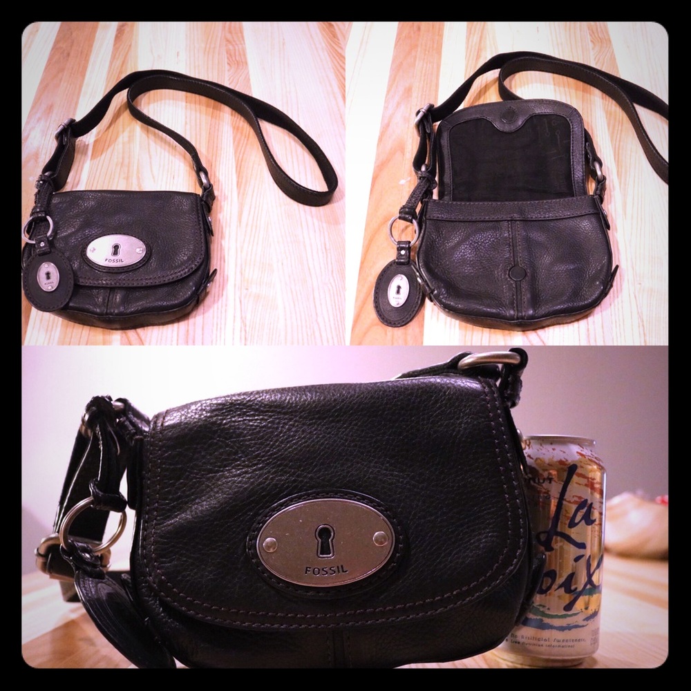 Black leather fossil cross body
