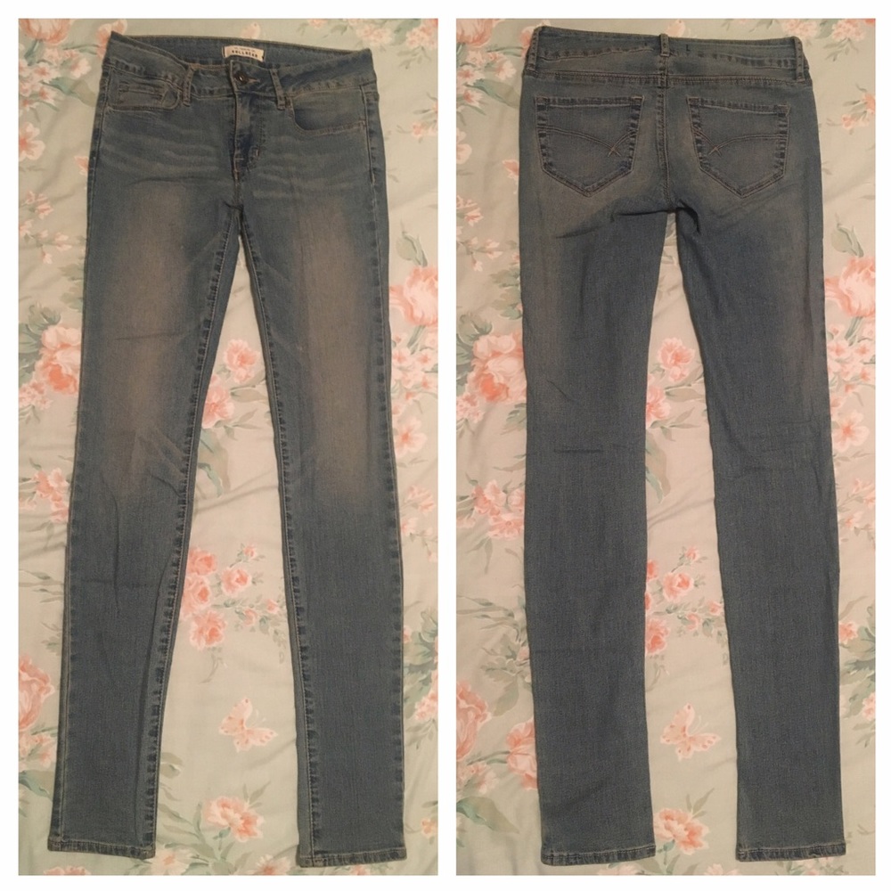 Bullhead Skinny Jeans - Picture 5 of 5