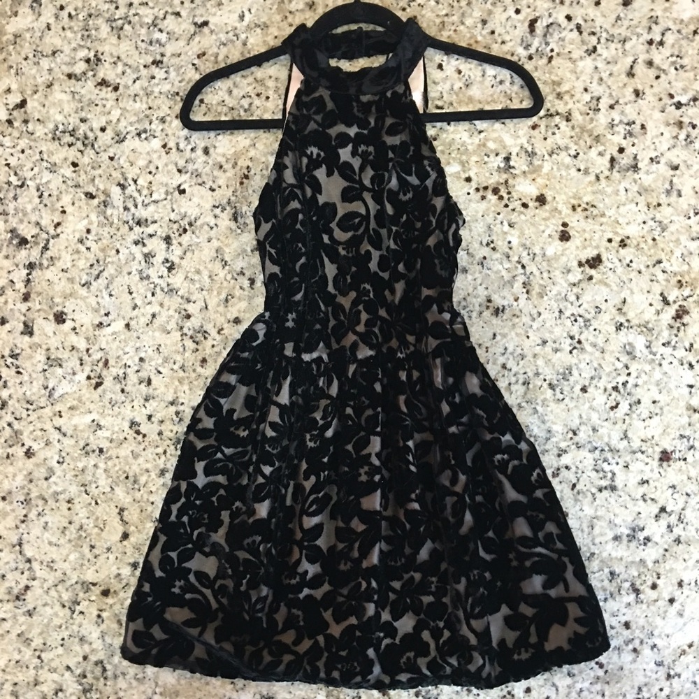 🖤Nasty Gal Black Floral Velour Velvet Dress🖤