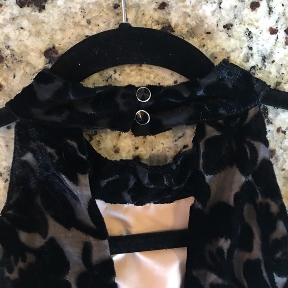 🖤Nasty Gal Black Floral Velour Velvet Dress🖤 - Picture 5 of 6