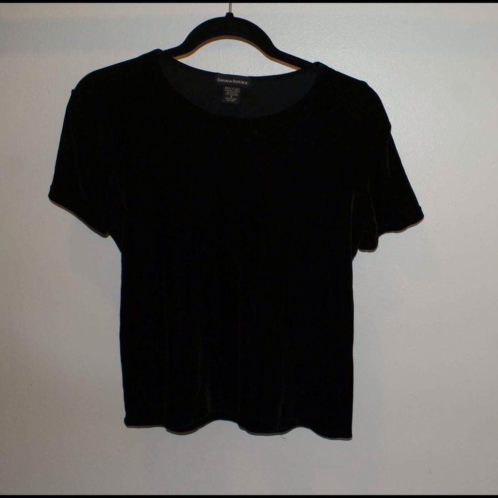 Velvety Banana Republic black top ‼️SOLD‼️