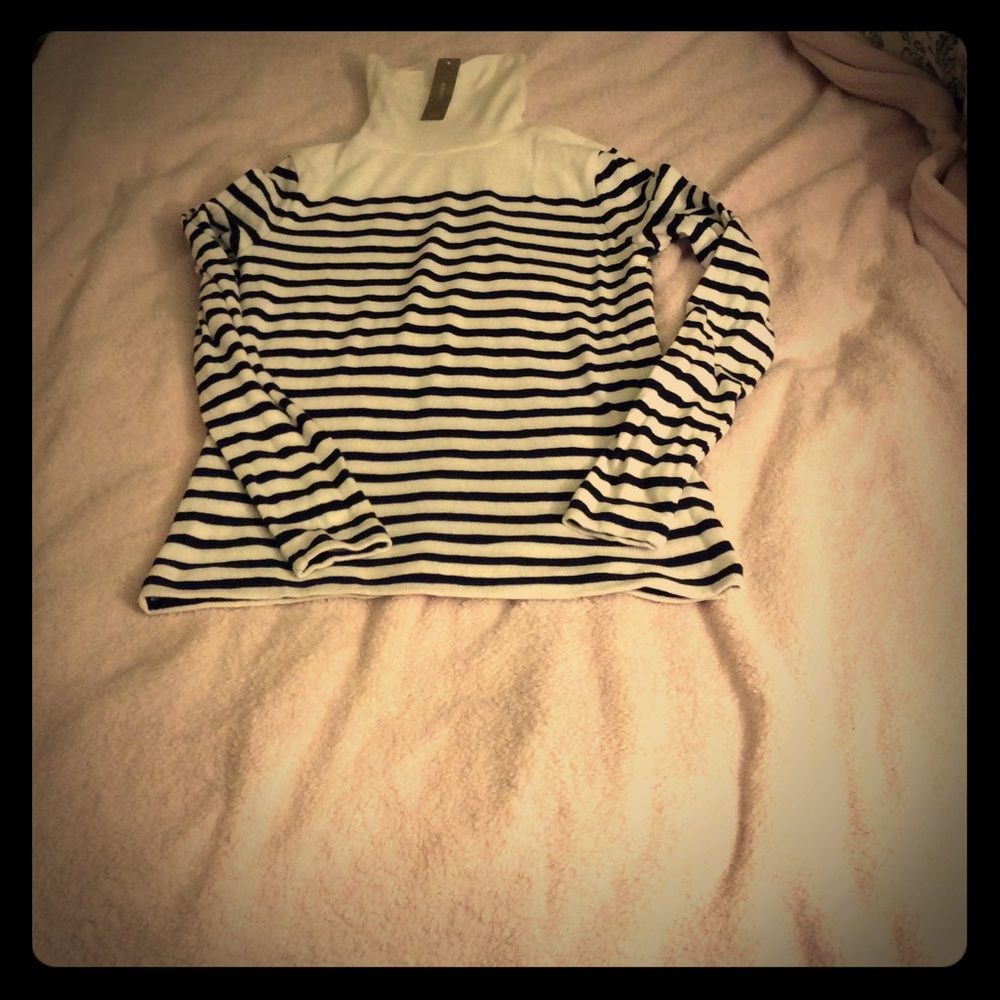 JCREW sweater never worn