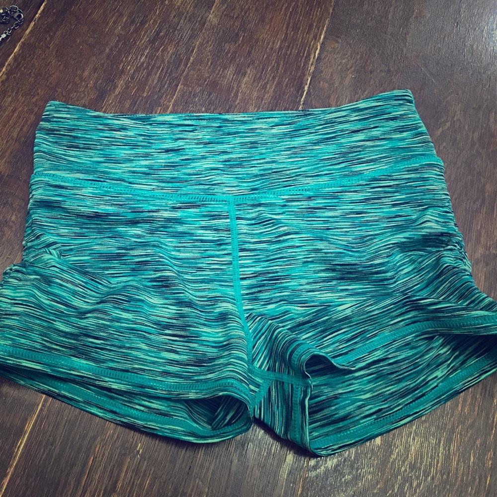 NWOT FABLETICS Booty Yoga Shorts-green/teal mix