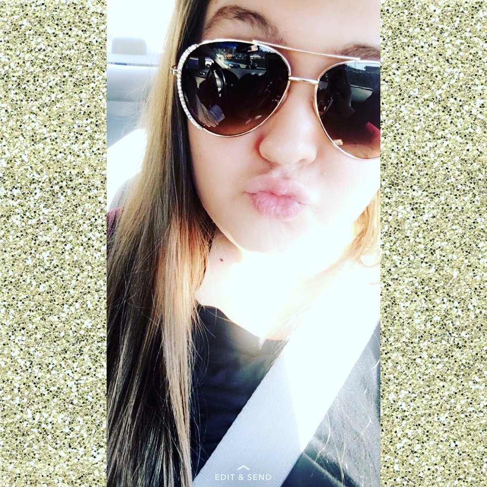 Meet your Posher, Allison