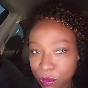 Meet your Posher, Letitia